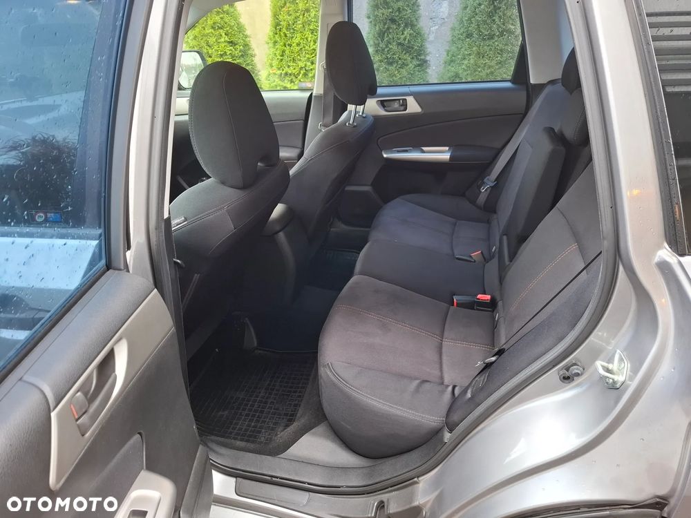 Subaru Forester 2.0D VR 000 Euro5 - 5