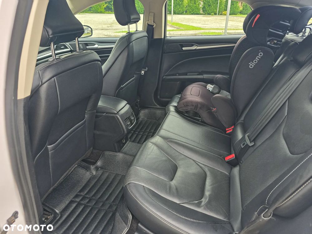 Ford Mondeo - 17