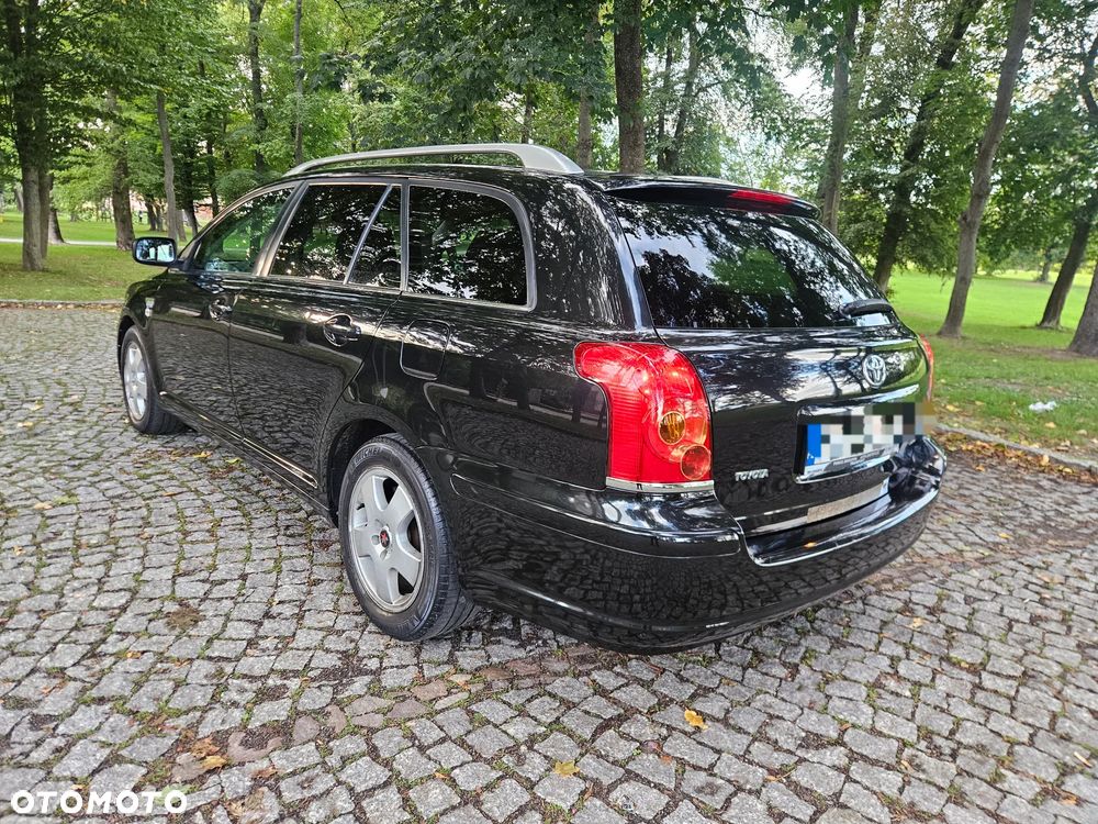 Toyota Avensis 2.0 D-4D Sol - 6