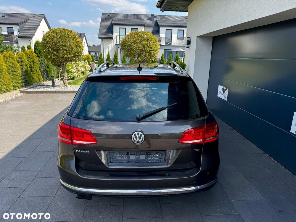 Volkswagen Passat - 17