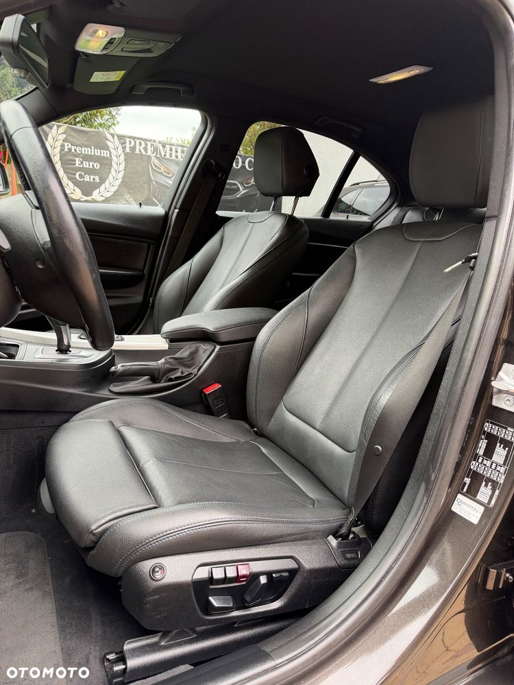 BMW Seria 3 320d Efficient Dynamic Edition Blue Performan Luxury Line - 25