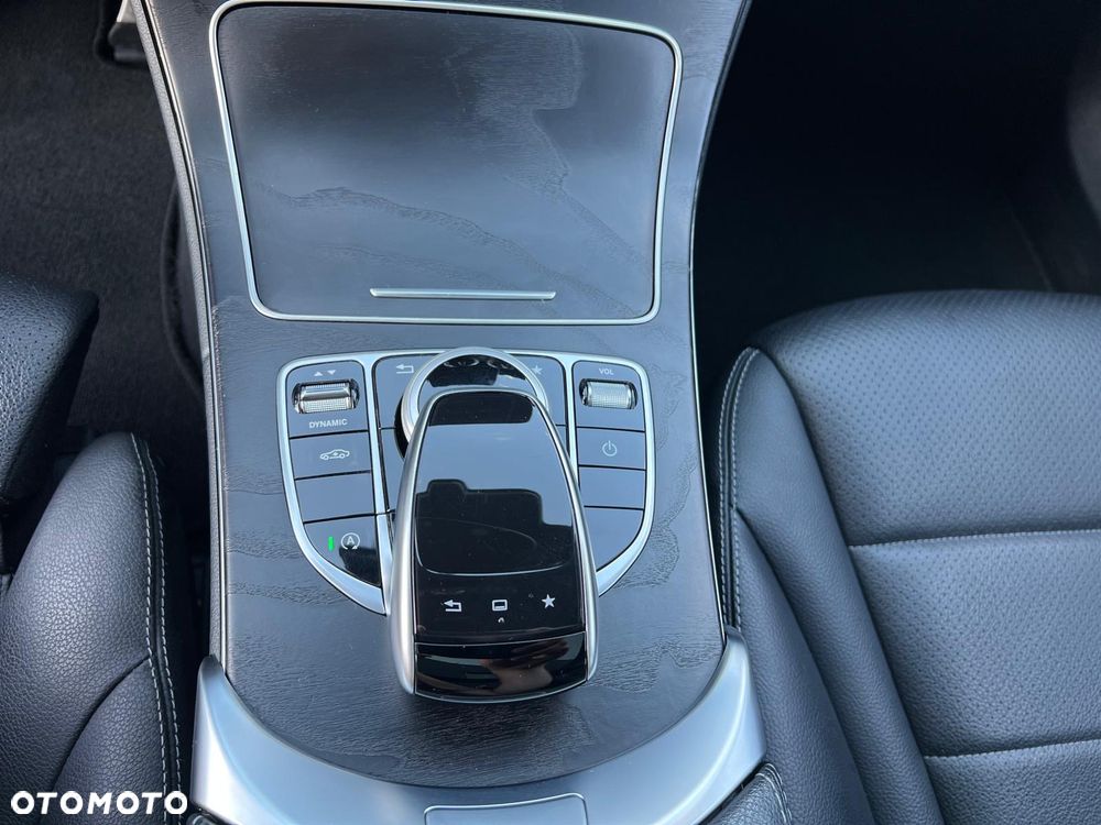 Mercedes-Benz Klasa C 250 (BlueTEC) d 7G-TRONIC AMG Line - 30