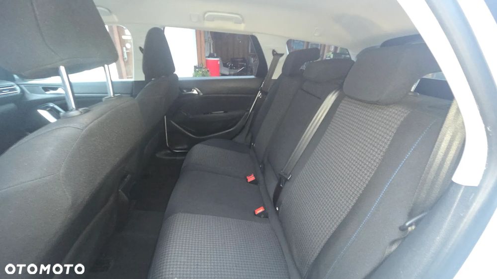 Peugeot 308 BlueHDi 130 Stop & Start Allure Business-Paket - 8