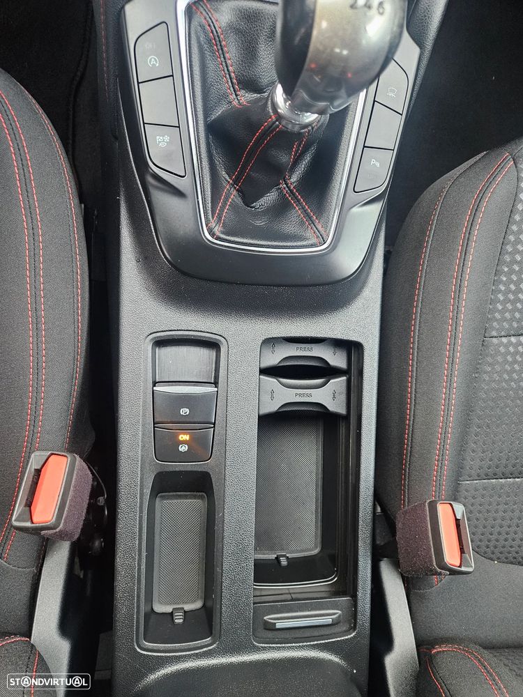 Ford Kuga 1.5 TDCi EcoBlue ST-Line - 34