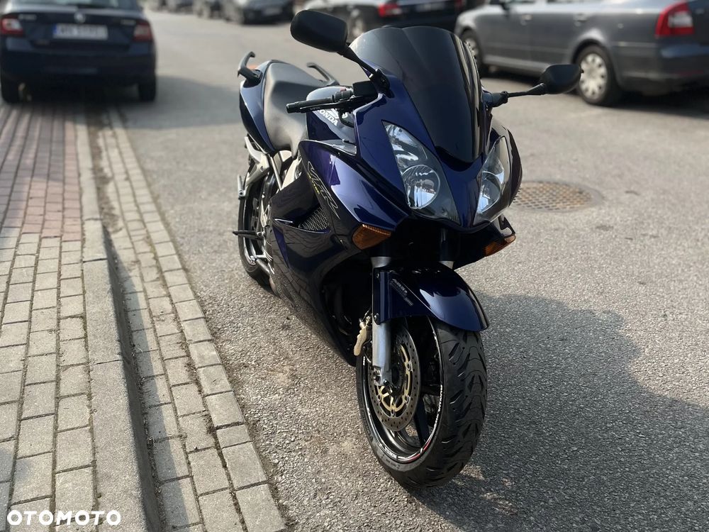 Honda VFR - 3