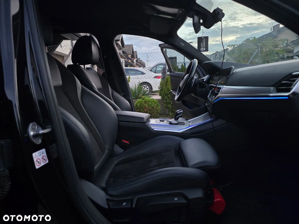 BMW Seria 3 318i M Sport - 20