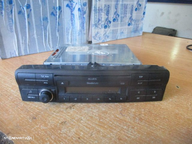 Radios 1Z0035152D SKODA OCTAVIA 2010 1.6 TDI 105Cv 5P BRANCO BLUES - 7