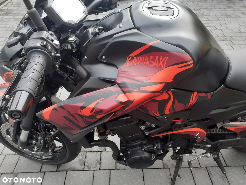 Kawasaki Z 900 - 8