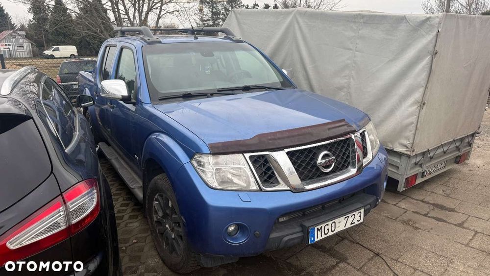 Nissan Navara 3.0 D V6 - 2