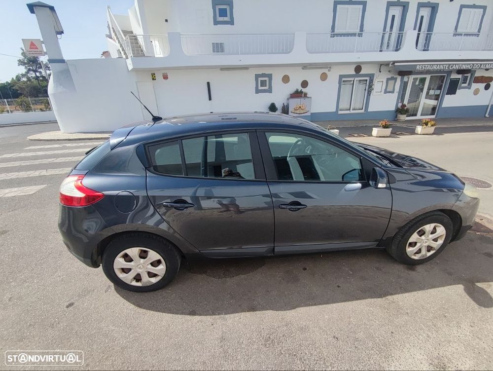 Renault Mégane dCi 110 FAP Expression - 10