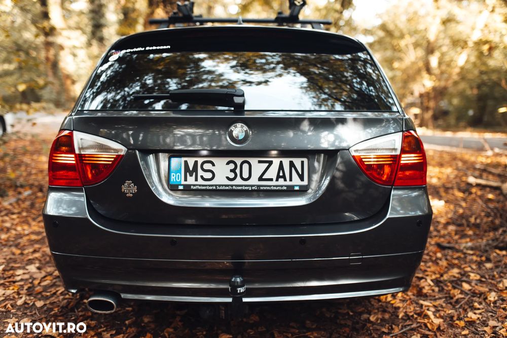 BMW Seria 3 320d - 4