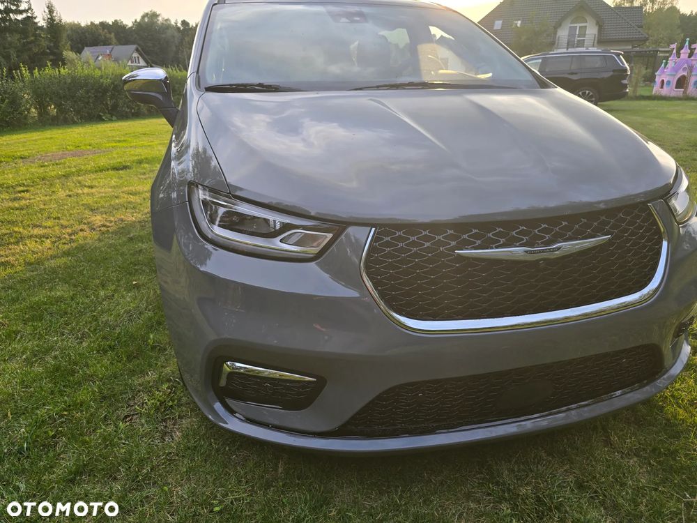 Chrysler Pacifica - 6