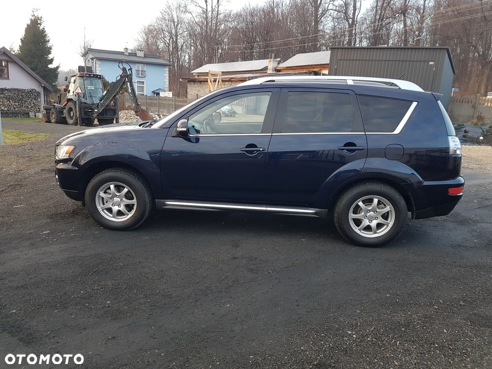 Mitsubishi Outlander 2.0 DID Intense + - 5