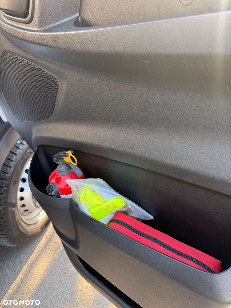 Iveco Daily 35S14 - 23