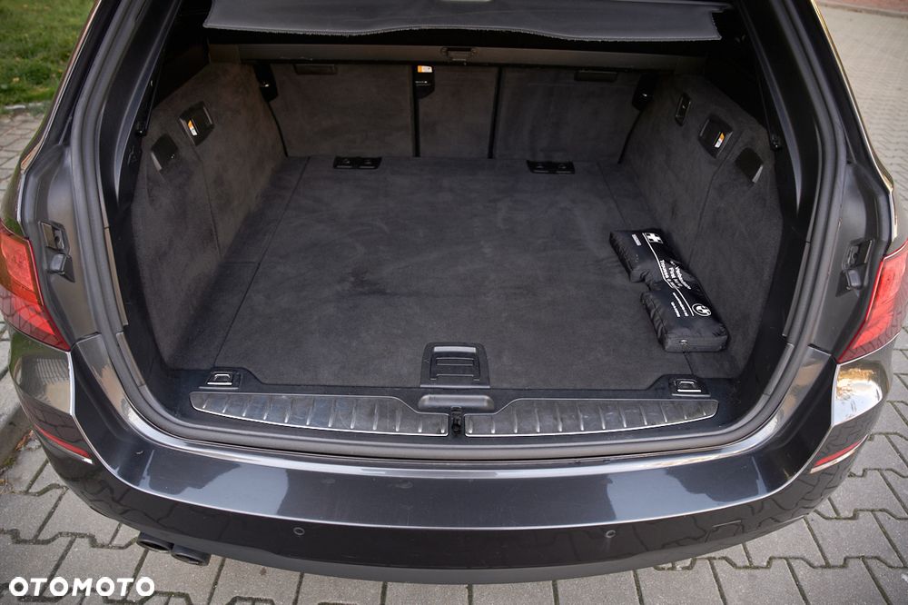 BMW Seria 5 520d Luxury Line - 10