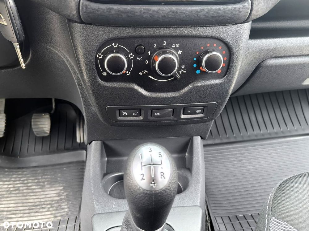 Dacia Dokker SCe 100 Stepway - 27