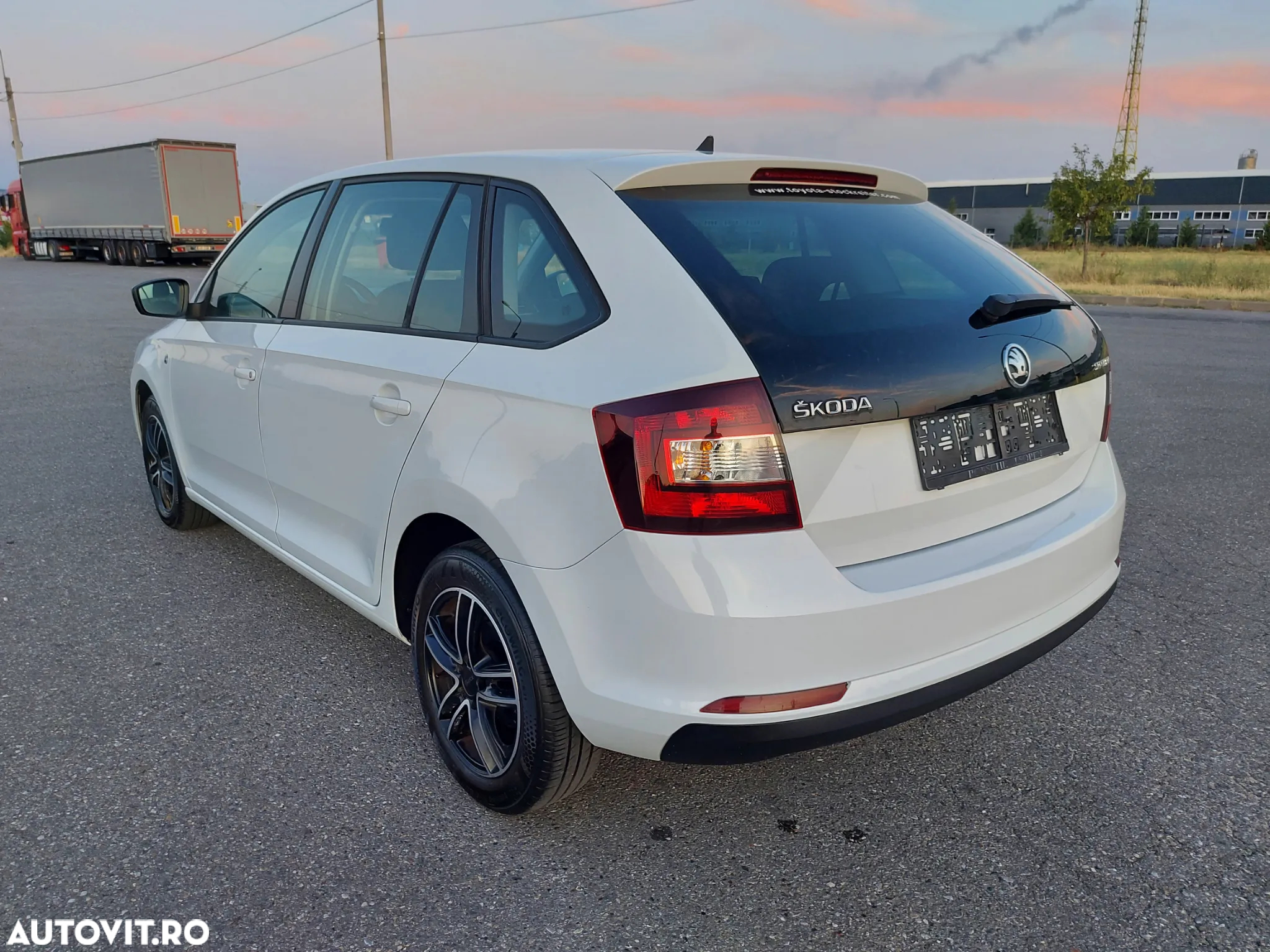 Skoda RAPID - 10