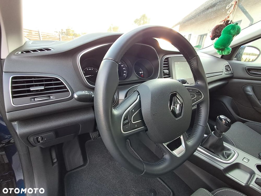 Renault Megane ENERGY TCe 100 LIFE - 19