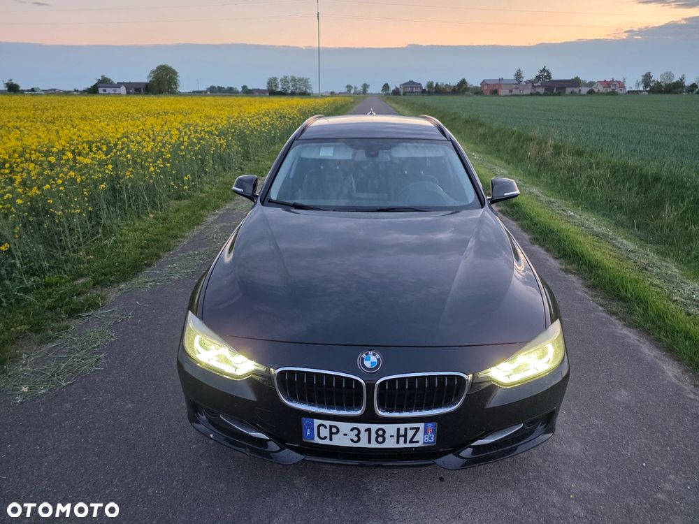 BMW Seria 3 330d Luxury Line - 12
