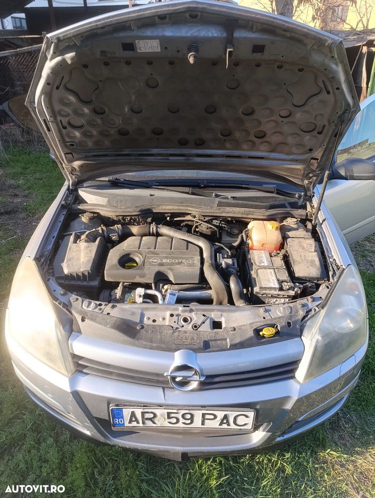 Opel Astra 1.7 CDTi Essentia - 13
