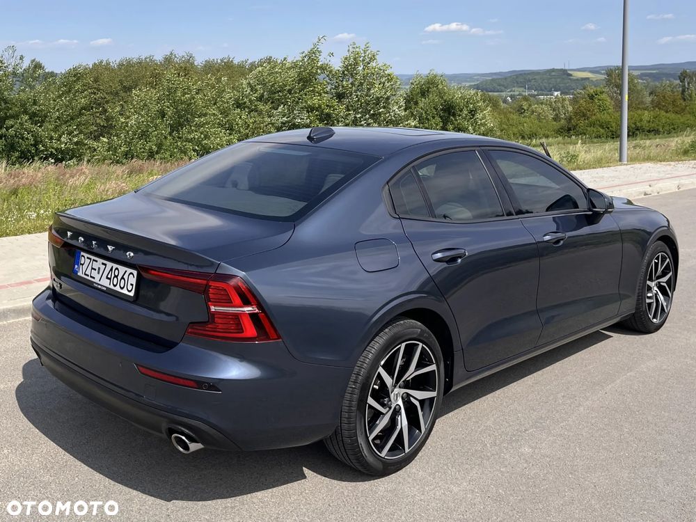 Volvo S60 T6 AWD Momentum Pro - 9