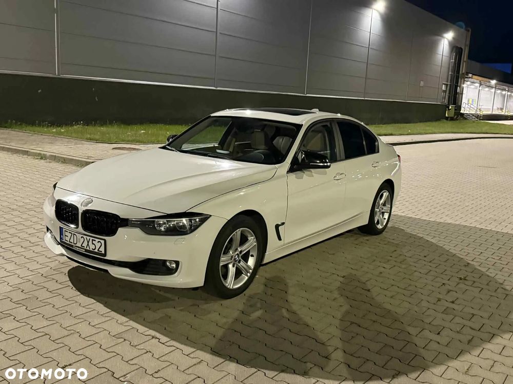 BMW Seria 3 328i Touring xDrive Luxury Line - 6