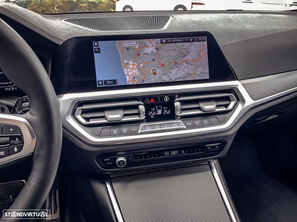 BMW 318 d Pack Desportivo M Auto - 14