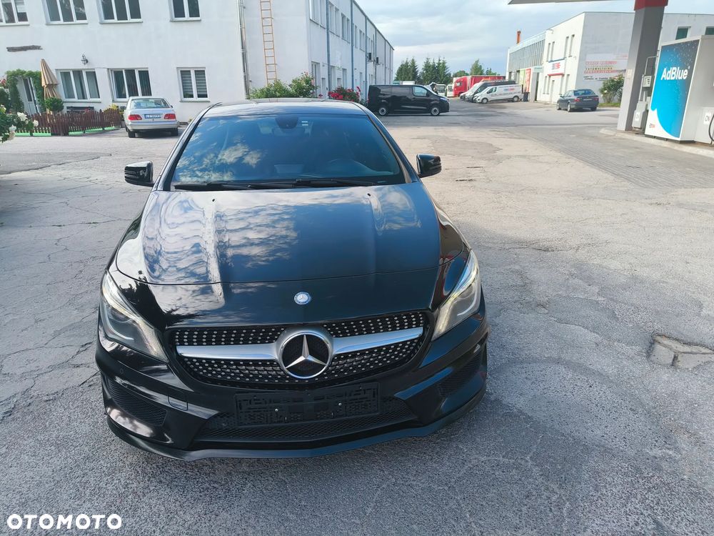 Mercedes-Benz CLA 250 4Matic 7G-DCT AMG Line - 12