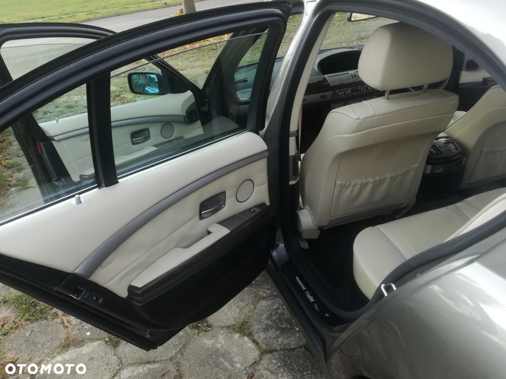 BMW Seria 7 730d - 4