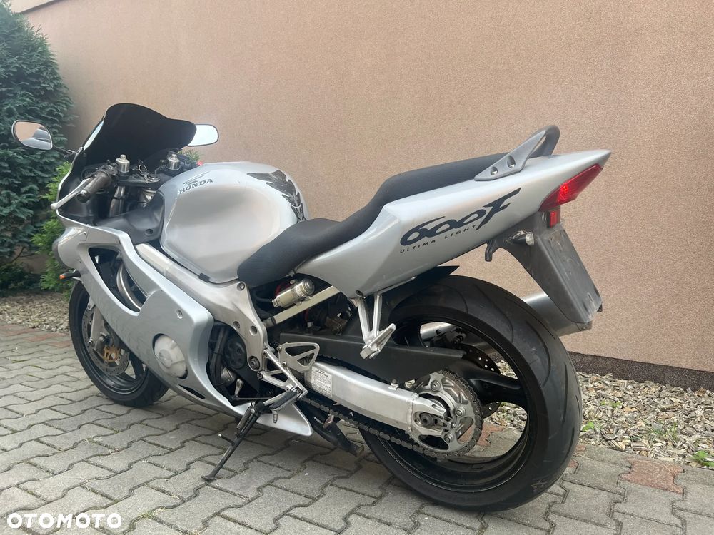 Honda CBR - 3