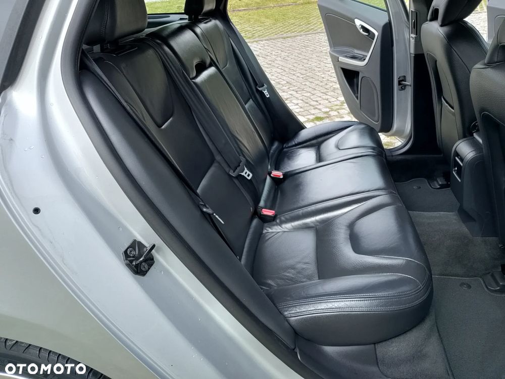 Volvo V60 - 22