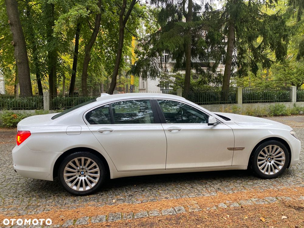 BMW Seria 7 740d xDrive - 6