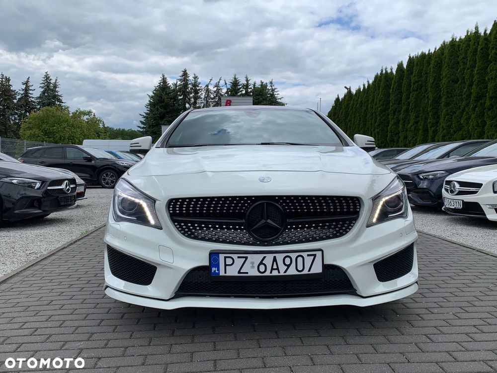 Mercedes-Benz CLA 180 7G-DCT AMG Line - 2