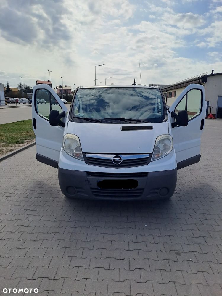 Opel Vivaro L2H1 2.9t - 7
