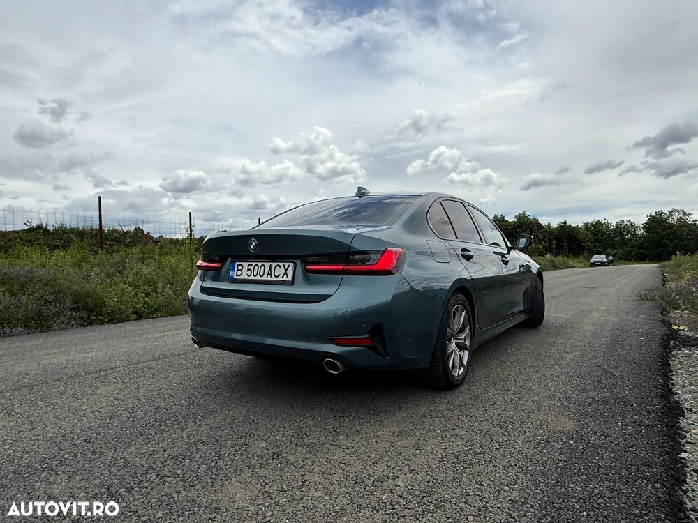 BMW Seria 3 320i GT Aut. Luxury Line - 12