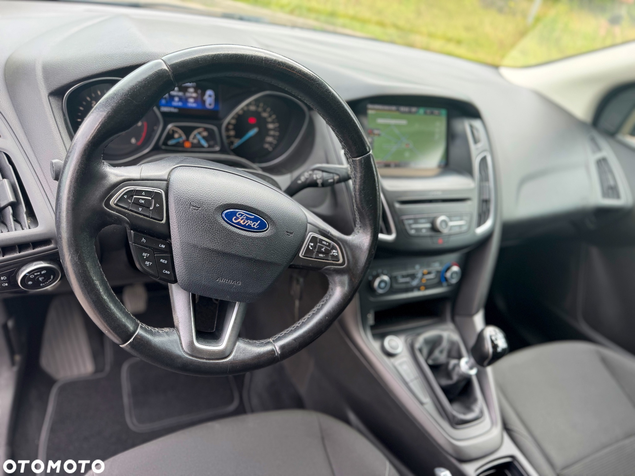 Ford Focus 1.5 TDCi SYNC Edition - 10