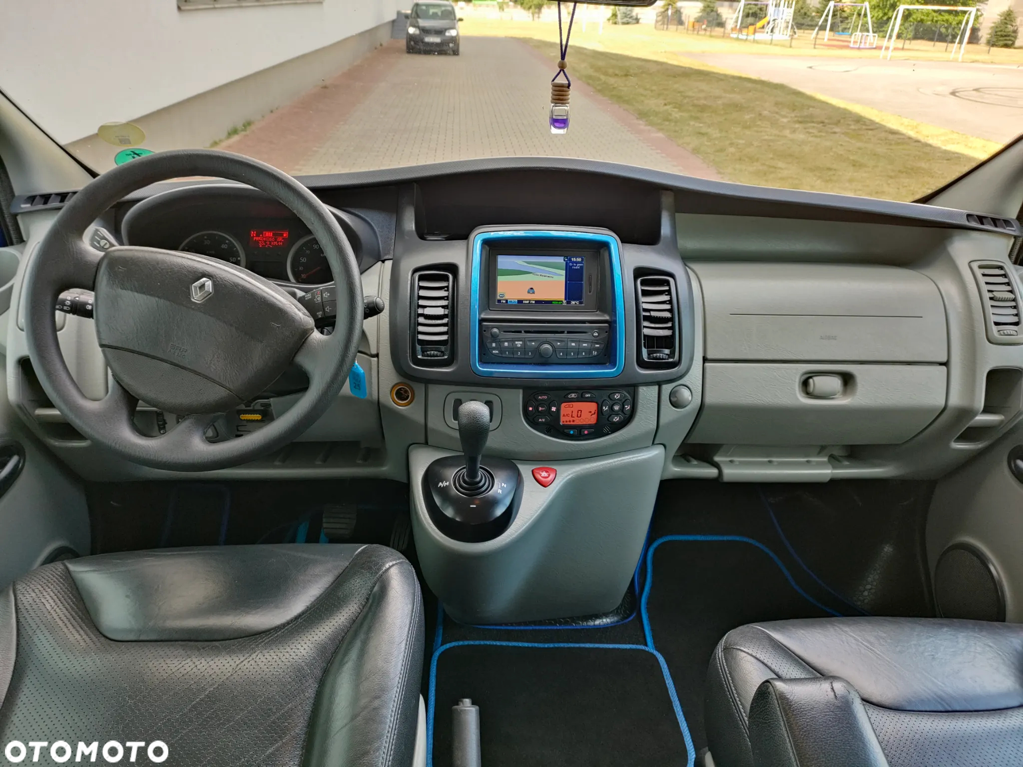 Renault Trafic brygadówka VPC - 15