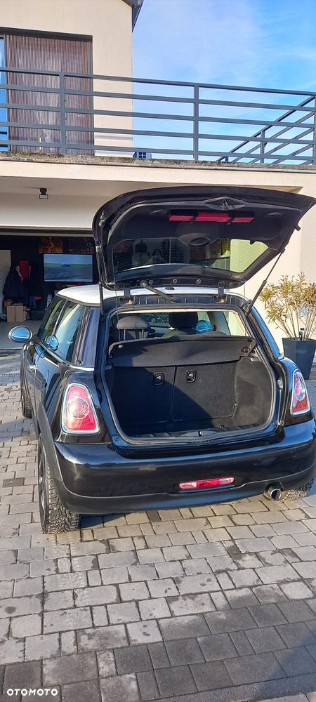 MINI Cooper Standard - 16