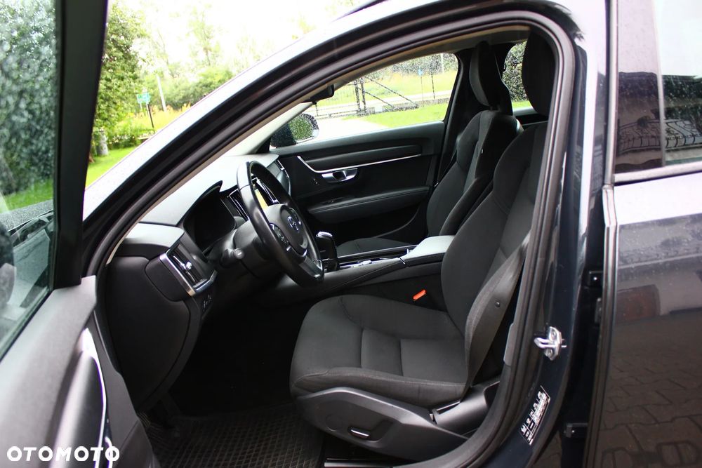 Volvo V90 D3 Momentum - 19