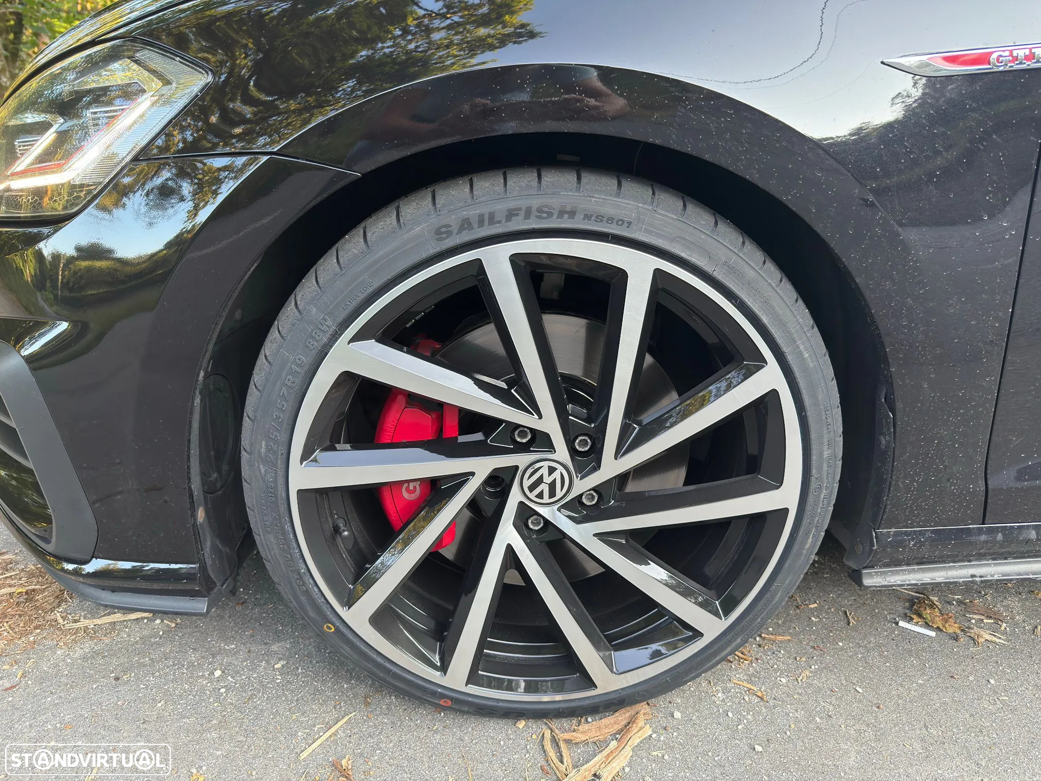VW Golf 2.0 TSI GTI DSG - 43