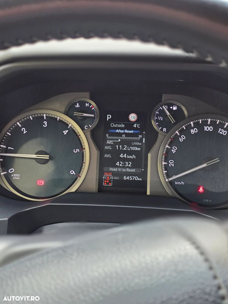 Toyota Land Cruiser 2.8l D-4D 204 CP A/T 7 locuri Executive - 9