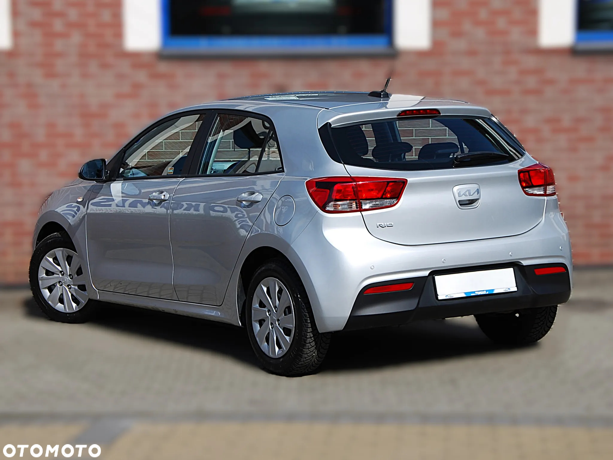 Kia Rio - 15