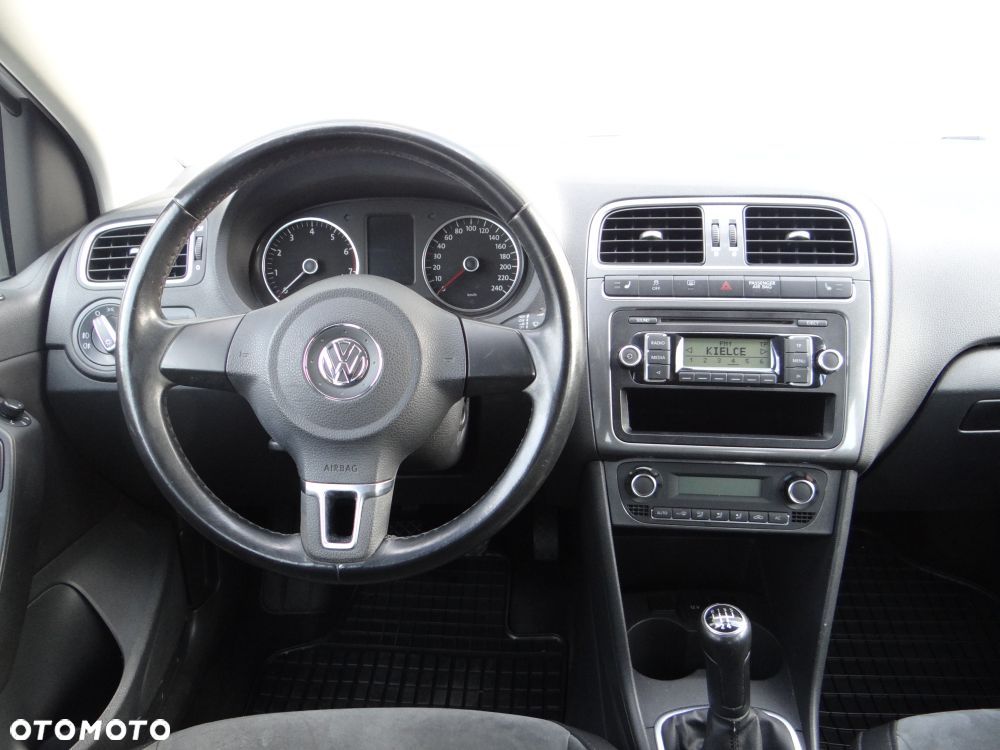 Volkswagen Polo - 38