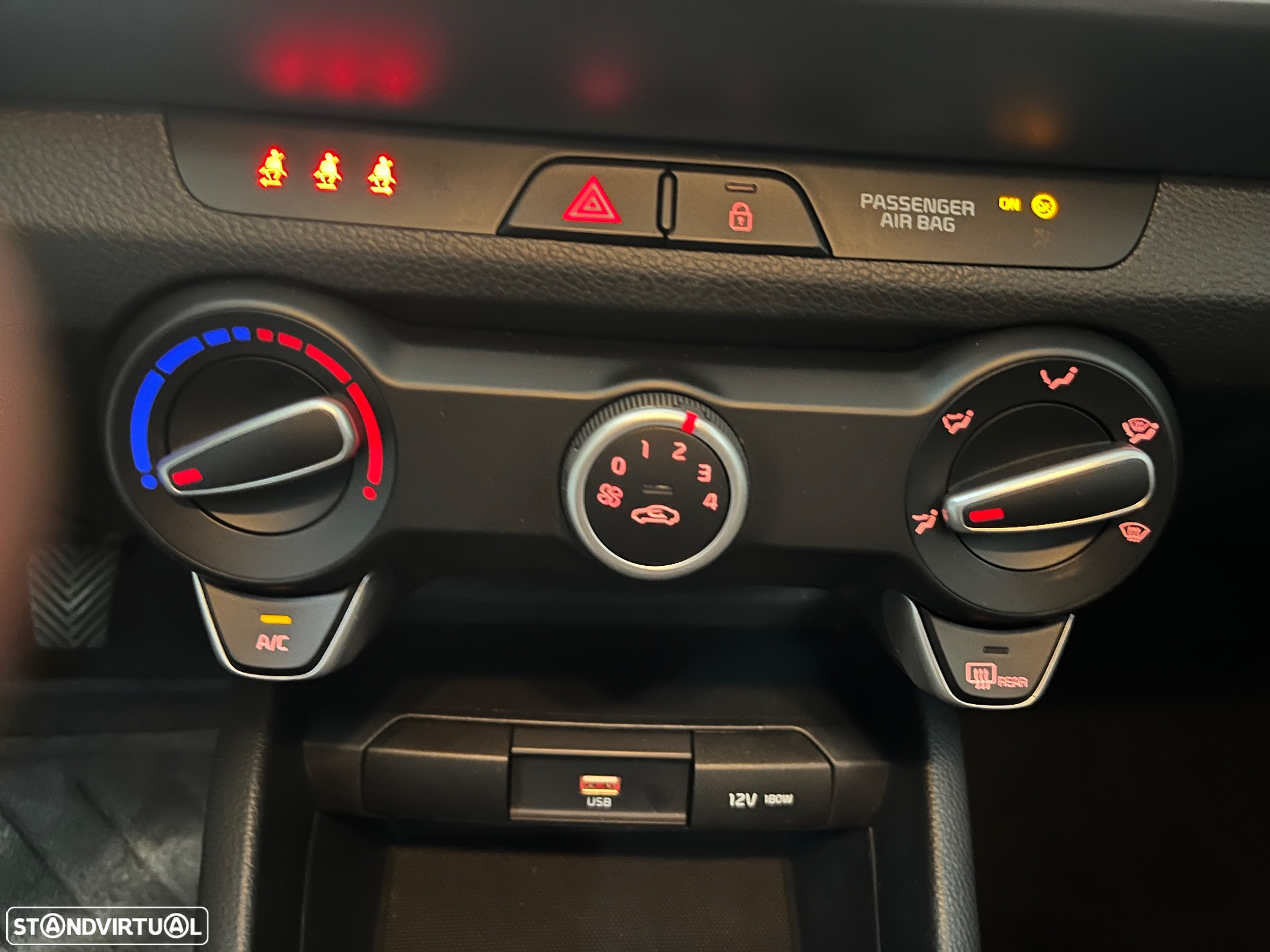 Kia Stonic 1.2 Dynamic - 28