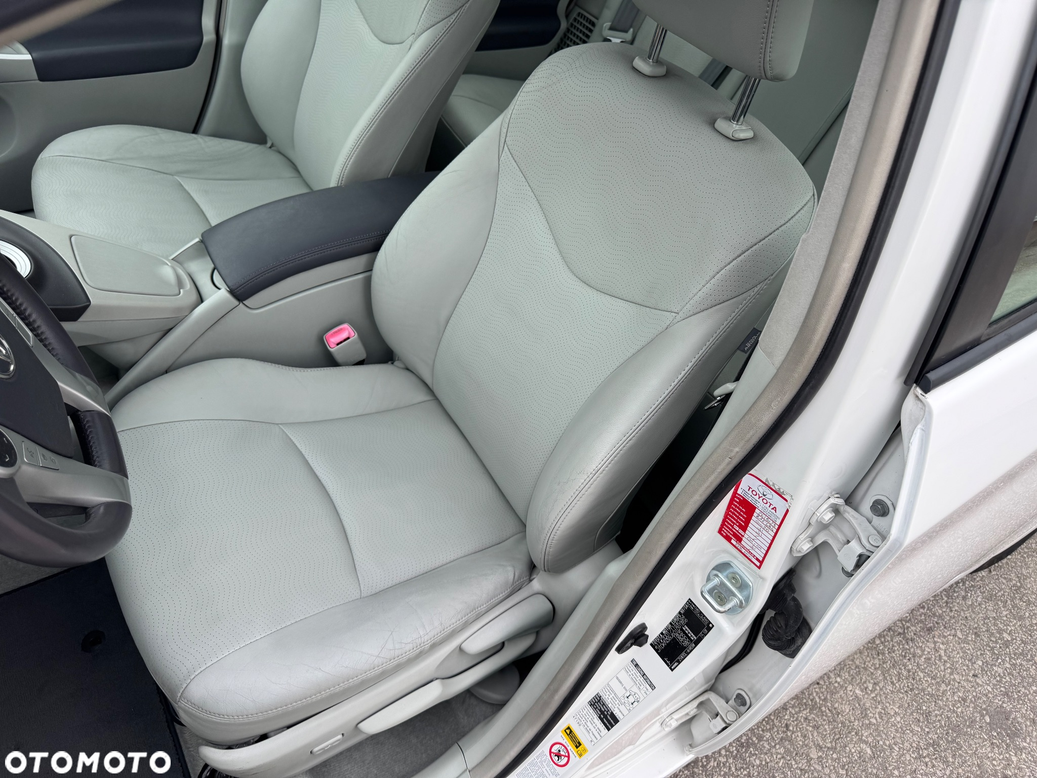 Toyota Prius - 14