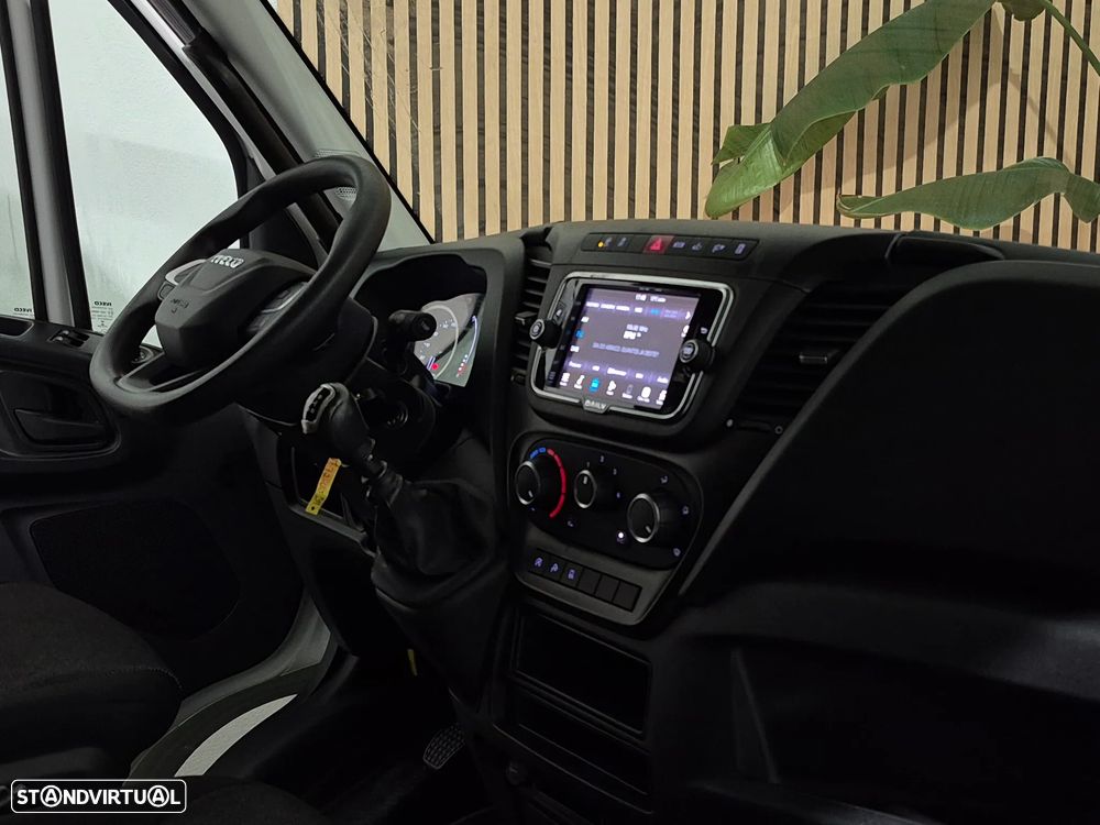 Iveco Daily 2.3 - 2022 | GARANTIA | NACIONAL - 12m3 - 156CV - 12