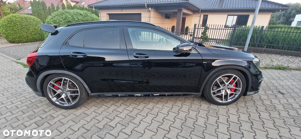 Mercedes-Benz GLA 45 AMG 4Matic 7G-DCT - 10