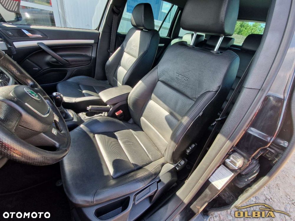 Skoda Octavia 2.0 TDI RS - 24