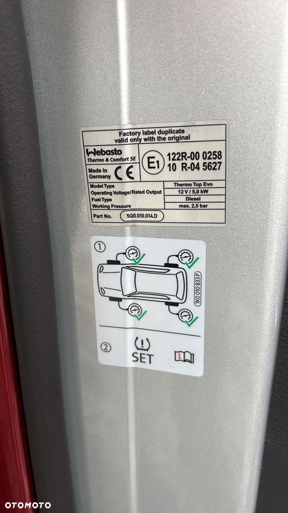 Volkswagen Multivan - 31