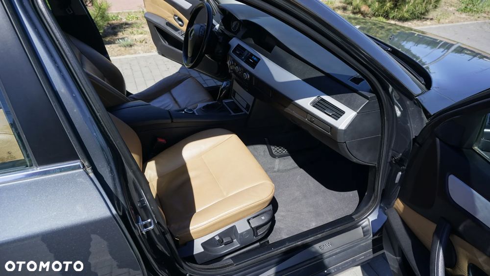 BMW Seria 5 520d - 19